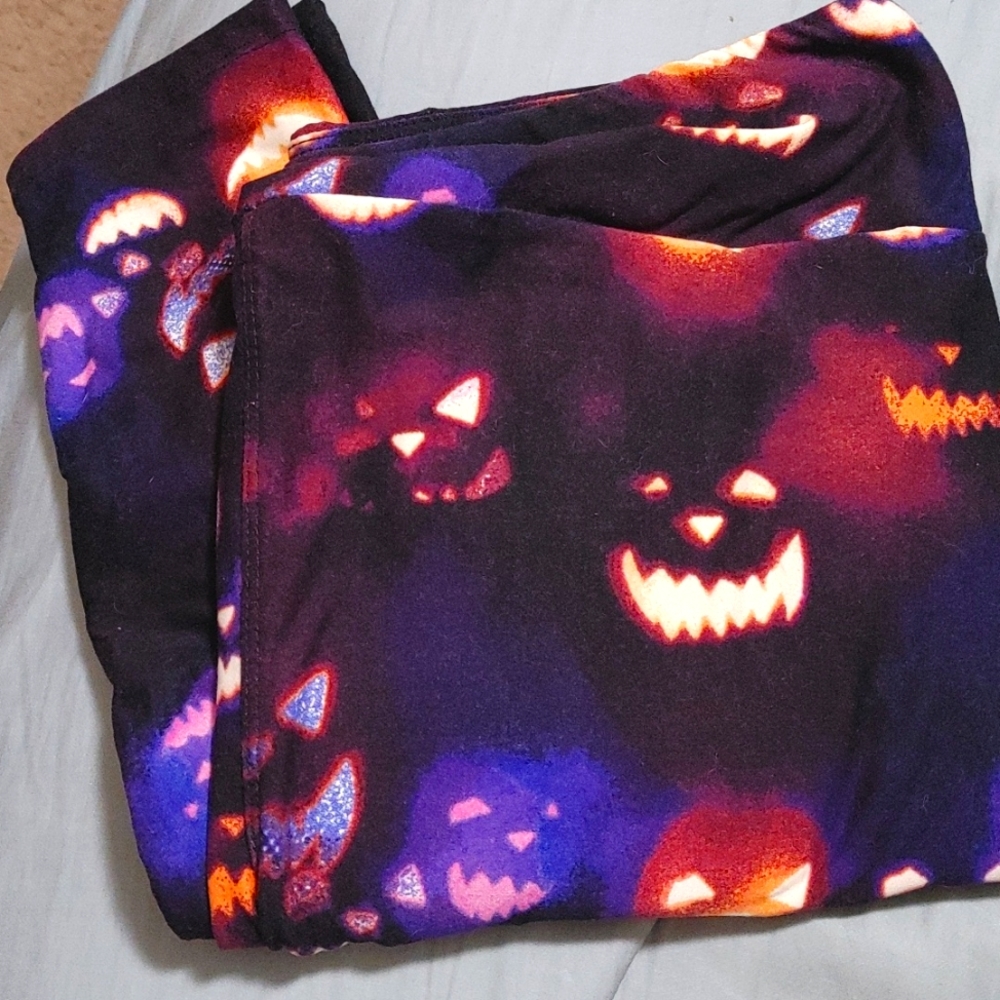 Lularoe halloween leggings